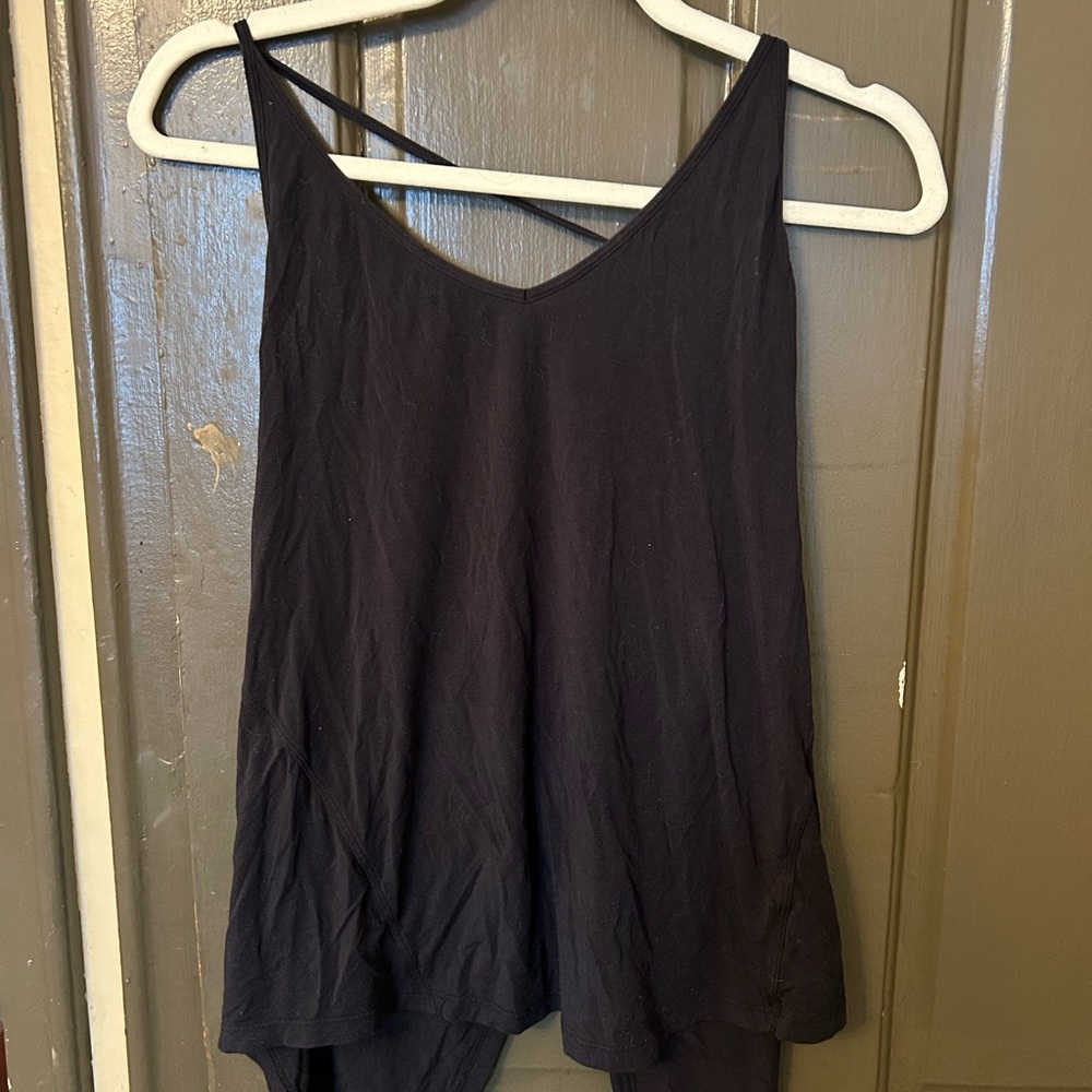 Lululemon black race back top